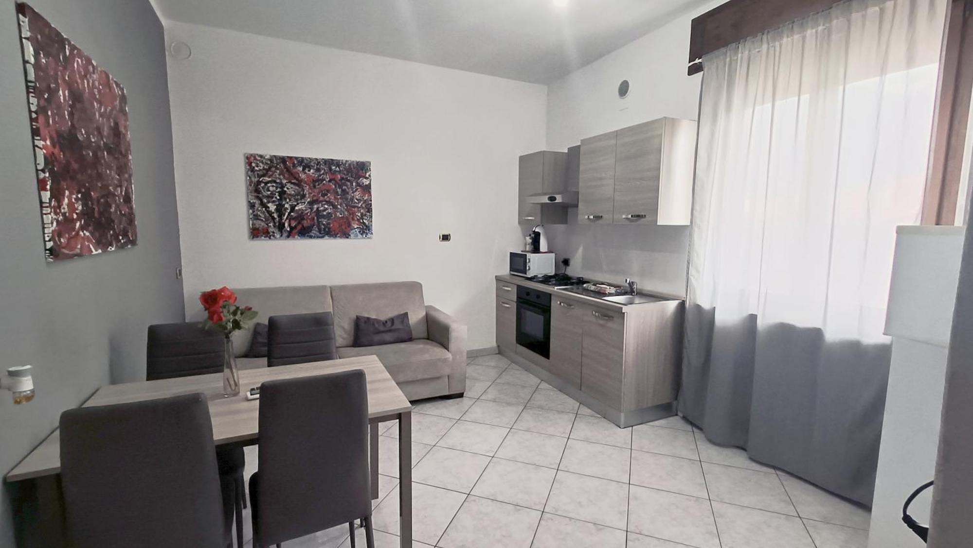 Affittacamere Valchiavenna - Foresteria Lombarda Con Parcheggio Privato Sul Posto! Apprezzata Gestione Familiare Dal 2012, Qualita-Prezzo Top! "Guest-House With Private Parking On Site! Appreciated Family Management Since 2012, Quality-Price Top!" ภายนอก รูปภาพ