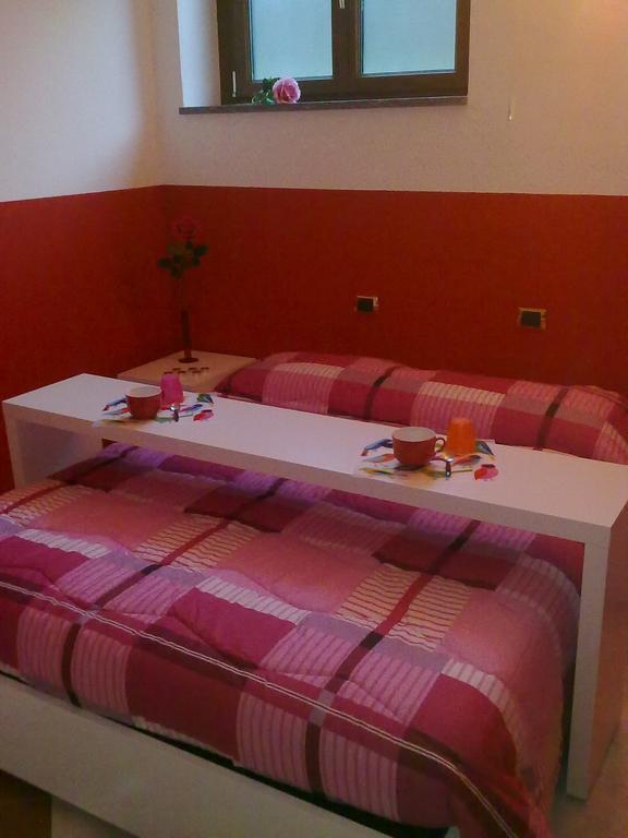 Affittacamere Valchiavenna - Foresteria Lombarda Con Parcheggio Privato Sul Posto! Apprezzata Gestione Familiare Dal 2012, Qualita-Prezzo Top! "Guest-House With Private Parking On Site! Appreciated Family Management Since 2012, Quality-Price Top!" ห้อง รูปภาพ