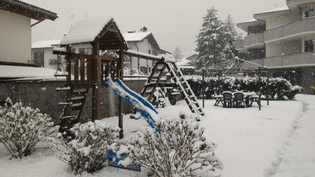 Affittacamere Valchiavenna - Foresteria Lombarda Con Parcheggio Privato Sul Posto! Apprezzata Gestione Familiare Dal 2012, Qualita-Prezzo Top! "Guest-House With Private Parking On Site! Appreciated Family Management Since 2012, Quality-Price Top!" ภายนอก รูปภาพ
