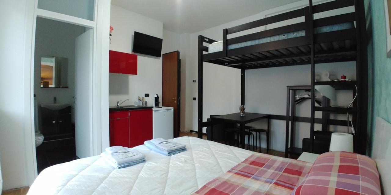 Affittacamere Valchiavenna - Foresteria Lombarda Con Parcheggio Privato Sul Posto! Apprezzata Gestione Familiare Dal 2012, Qualita-Prezzo Top! "Guest-House With Private Parking On Site! Appreciated Family Management Since 2012, Quality-Price Top!" ภายนอก รูปภาพ