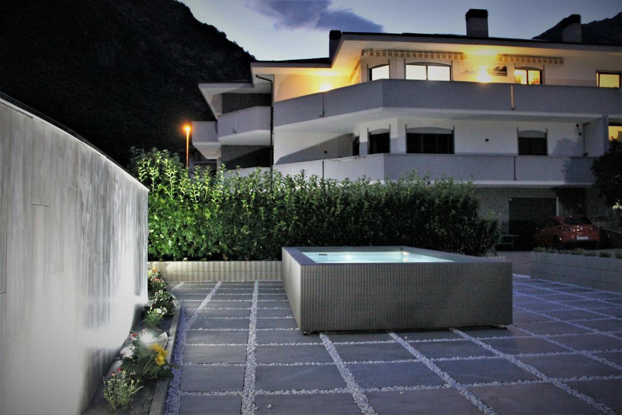 Affittacamere Valchiavenna - Foresteria Lombarda Con Parcheggio Privato Sul Posto! Apprezzata Gestione Familiare Dal 2012, Qualita-Prezzo Top! "Guest-House With Private Parking On Site! Appreciated Family Management Since 2012, Quality-Price Top!" ภายนอก รูปภาพ