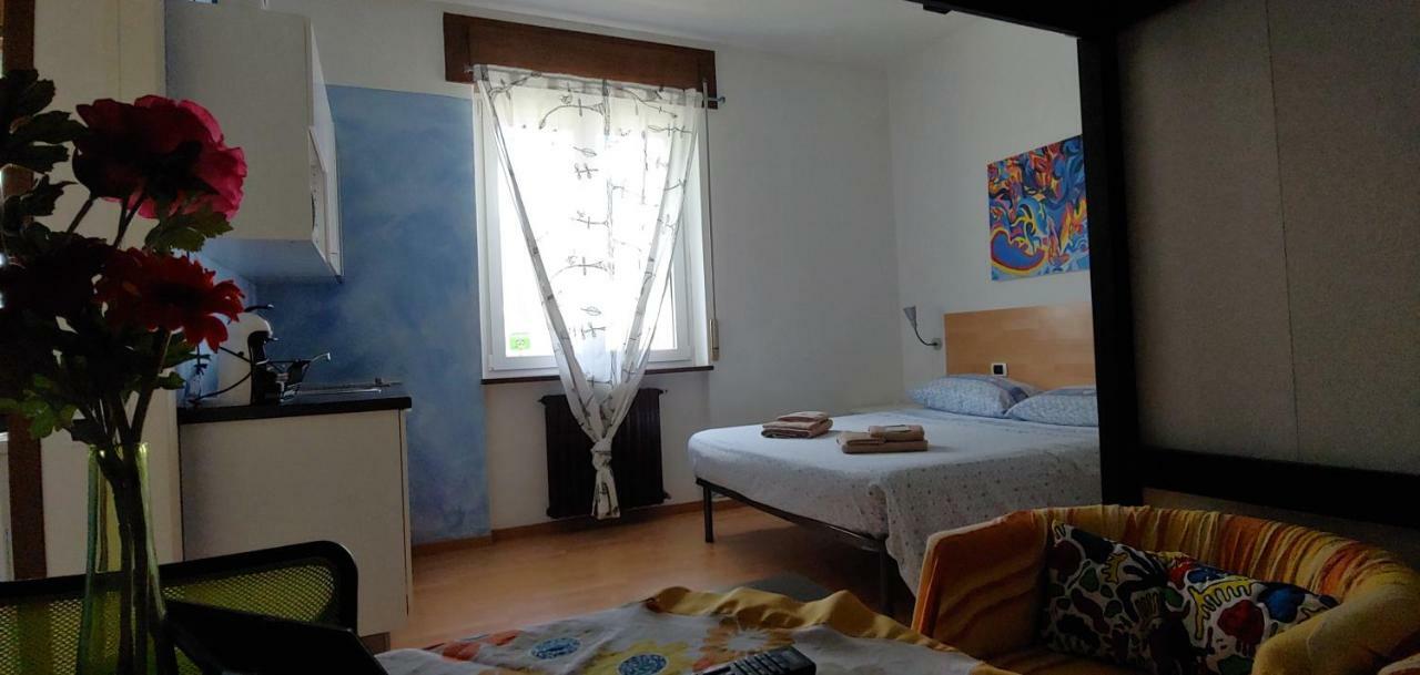 Affittacamere Valchiavenna - Foresteria Lombarda Con Parcheggio Privato Sul Posto! Apprezzata Gestione Familiare Dal 2012, Qualita-Prezzo Top! "Guest-House With Private Parking On Site! Appreciated Family Management Since 2012, Quality-Price Top!" ภายนอก รูปภาพ