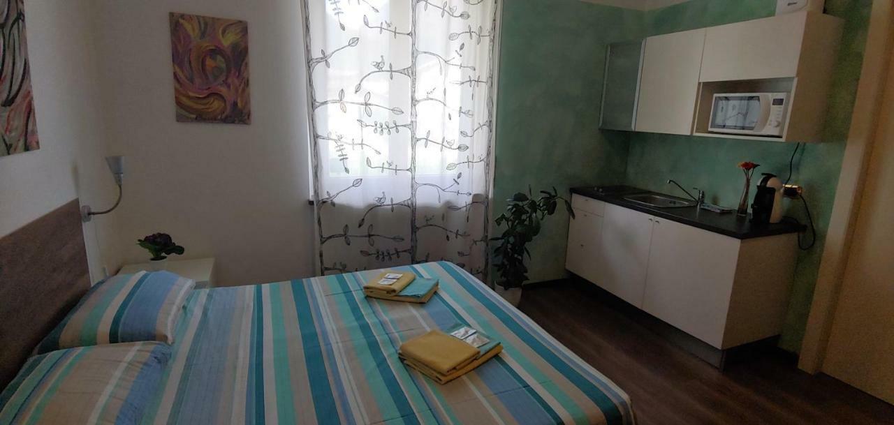Affittacamere Valchiavenna - Foresteria Lombarda Con Parcheggio Privato Sul Posto! Apprezzata Gestione Familiare Dal 2012, Qualita-Prezzo Top! "Guest-House With Private Parking On Site! Appreciated Family Management Since 2012, Quality-Price Top!" ภายนอก รูปภาพ