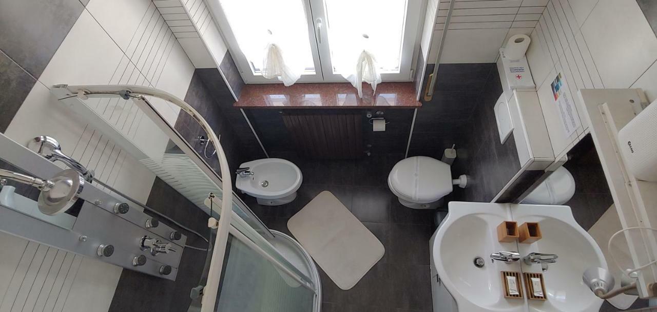 Affittacamere Valchiavenna - Foresteria Lombarda Con Parcheggio Privato Sul Posto! Apprezzata Gestione Familiare Dal 2012, Qualita-Prezzo Top! "Guest-House With Private Parking On Site! Appreciated Family Management Since 2012, Quality-Price Top!" ภายนอก รูปภาพ